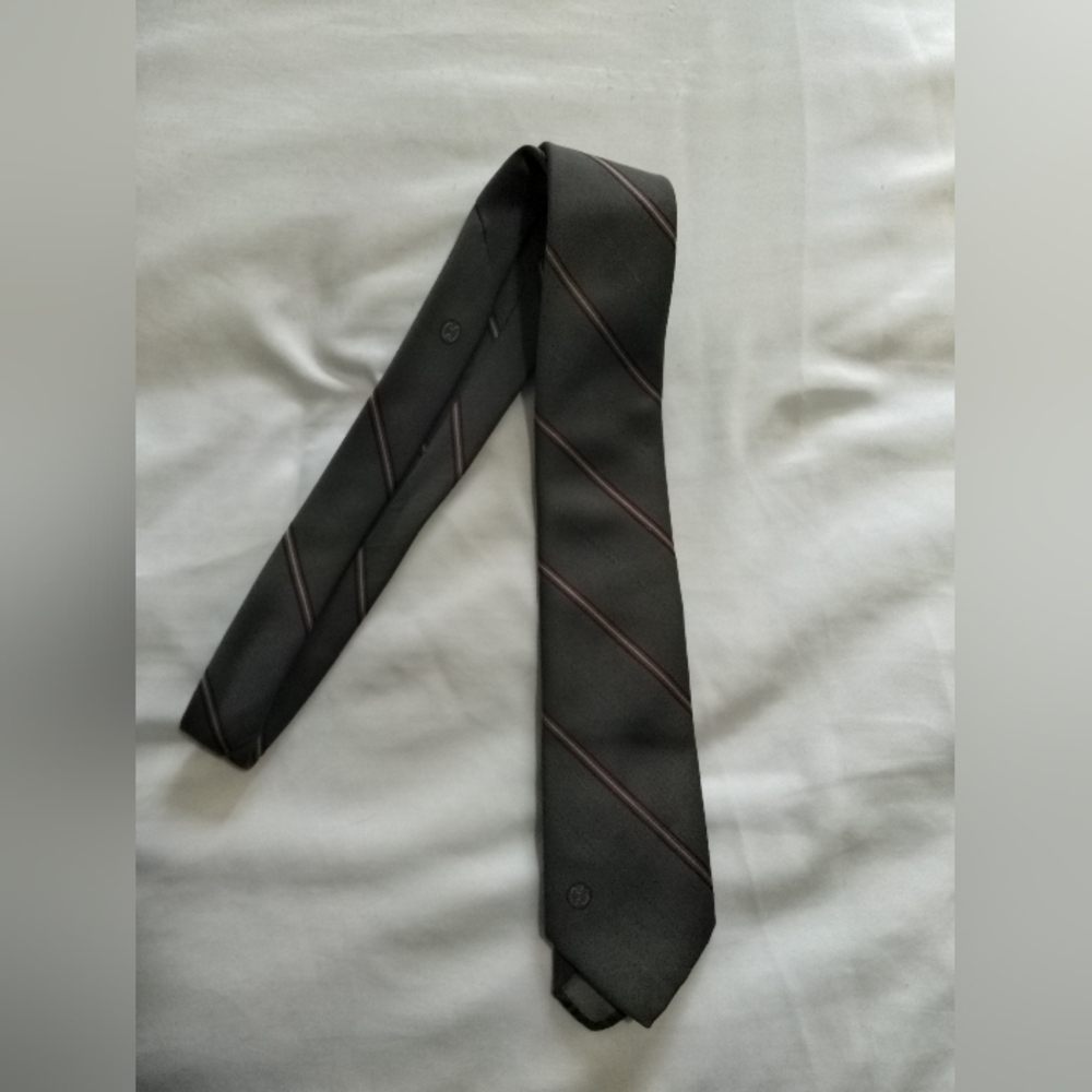 Halston Tie